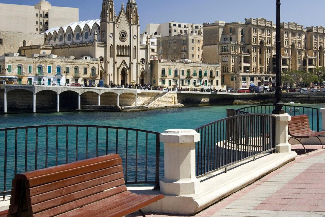 Picturesque Sliema Pad Steps From The Seafront Exterior foto