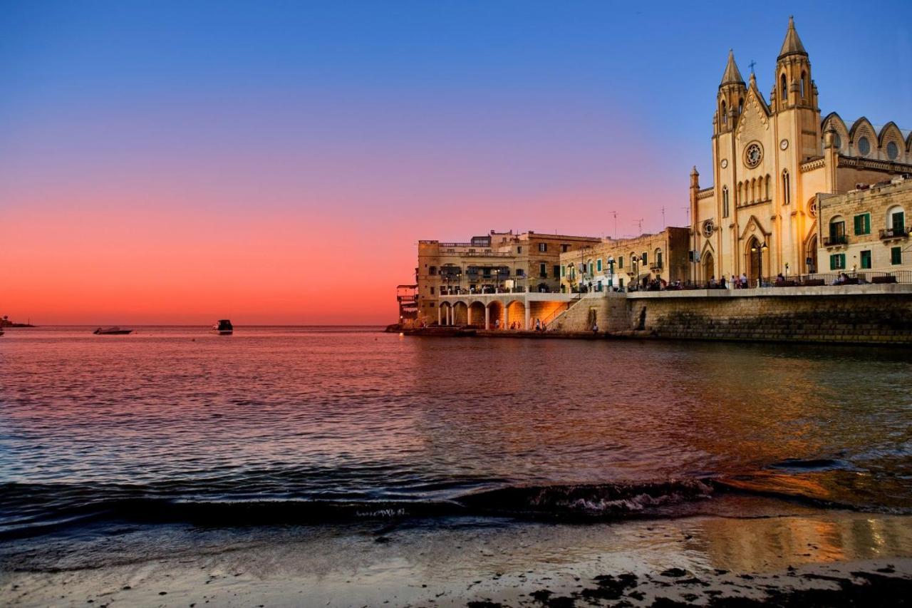 Picturesque Sliema Pad Steps From The Seafront Exterior foto