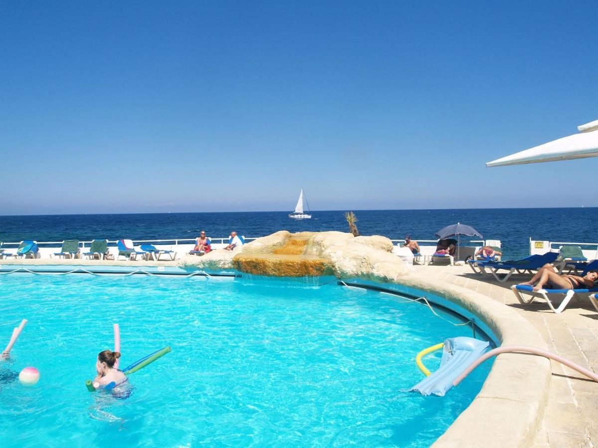 Picturesque Sliema Pad Steps From The Seafront Exterior foto